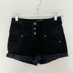 black, high wasted button-up denim shorts :)